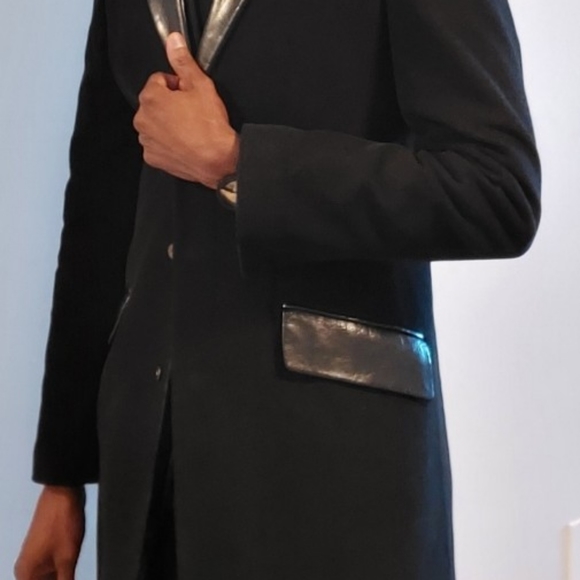 Coat - Picture 4 of 4